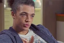 INDISCRÉTION : REBONDISSEMENT : Le « vrai père » de Baptiste n?est pas celui qu?il croit !