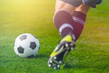 INDISCRÉTION : Un célèbre footballeur Marseillais serait un violeur !