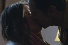 INTERVIEW Plus belle la vie : Anne Décis révèle la suite de l’histoire d’amour de Luna et Andrès / Pavel !