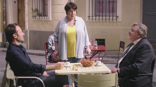 Intrigues Plus belle la vie : Claire comprend qu’elle a peut-être sauvé la vie amoureuse de Léo !