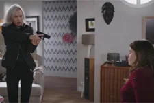 Irina prend Luna en otage !