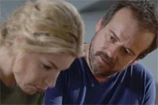 Jean-Paul apprend le traumatisme d?Ariane