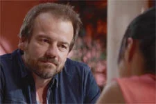 Jean-Paul explique à Samia pourquoi ils vont rester mariés