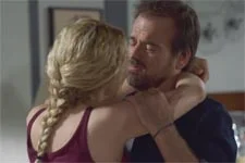 Jean-Paul raconte un gros mensonge à Ariane