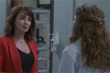 Jeanne se montre bienveillante avec Léa