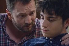 Jérôme accepte l’homosexualité de Tom : « Je t’aime et je veux être là pour toi »