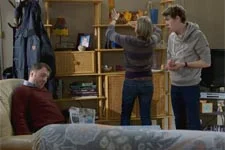 Jérôme plante Kévin pour gérer un problème de cantine au Lycée