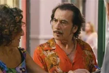 Jocelyn propose à Roland d?être son partenaire à la belote