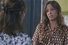 Johanna refuse d’accompagner Blanche au match de hand !