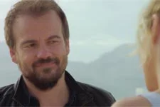 JP Boher présente sa fille à Ariane