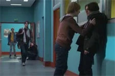 Kévin assiste au harcèlement de Luis envers Tom !