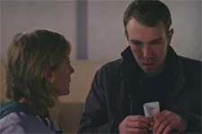 Laetitia et Kévin font une grande découverte dans la chambre de Millard !