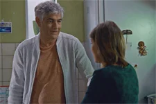 Laetitia insiste pour que Sébastien reste vivre chez elle !