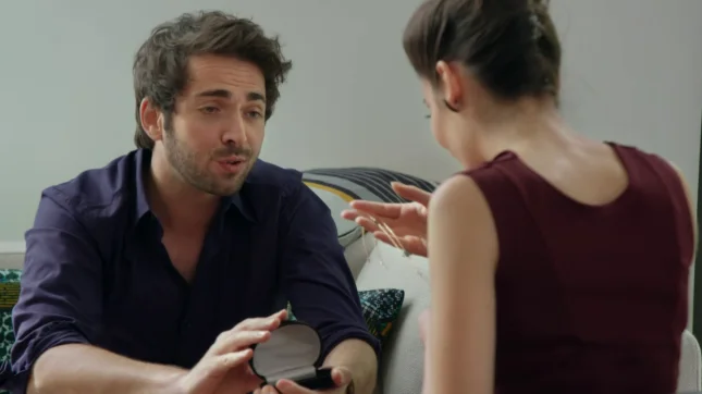 Le cadeau de Julien pour Sabrina