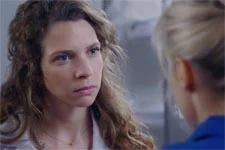 Léa est dégoûtée par le comportement d?Eugénie envers elle !