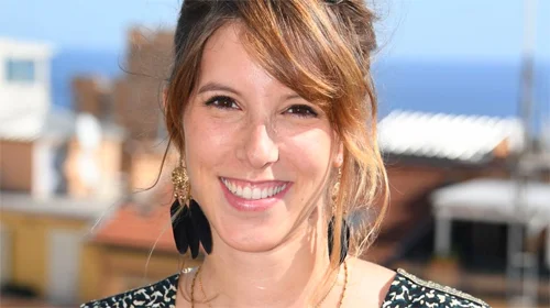 Léa François (Barbara de Plus belle la vie) a-t-elle un lien avec Claude François ? Elle se confie sur son père !