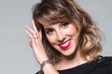 Léa François (Barbara) révèle comment elle retrouve la ligne après sa grossesse