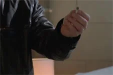 Léo fait une étonnante découverte dans le local d?Alpha !