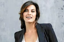 Les stars donnent leur avis sur Laetitia Milot (Mélanie)