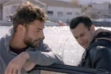 Lisandru exige que Catano gère seul la livraison de la drogue !