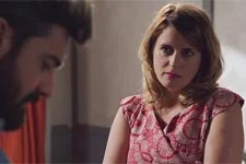 Luna cherche à savoir qui est la femme qui rend visite à Michaël