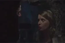 Luna est intriguée par la pièce secrète du Celeste