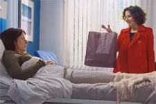 Luna vire Mirta de sa chambre !