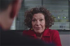 Mirta donne une info CAPITALE à Patrick sur l’enquête autour de Pavel !