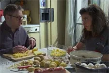 Nathan fait part de son idée à Sabrina