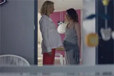 Nell est un peu amère en découvrant tout le luxe de chez Céline !