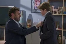 Noé et Nicolas se préparent ensemble pour le mariage