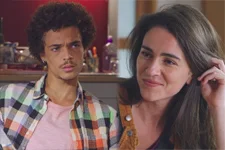 Olivia demande à Baptiste de garder un SECRET !