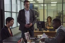 Pascal Senghor laisse 48 heures à Patrick et Anne pour retrouver l?incendiaire du commissariat