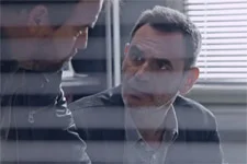 Patrick demande à Jean-Paul de ne pas signaler l?enlèvement de Léa