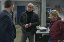 Patrick demande à son équipe de remotiver Samia