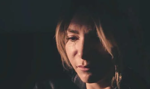 Plus belle la vie en avance : ariane menace patrick avec son arme ? le résumé de l'épisode du 13 août 2020 (vidéo France TV)