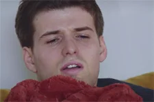 Plus belle la vie en avance : César est-il à l'origine du virus ?