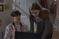 Plus belle la vie en avance : Claire piège Océane