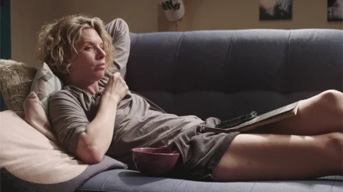 Plus belle la vie en avance : Coralie MENT à Théo !