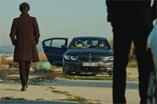 Plus belle la vie en avance : Elsa à la rencontre du VRAI Pavel !