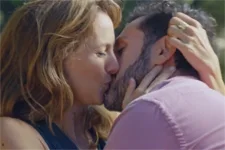 Plus belle la vie en avance : Francesco demande Estelle en MARIAGE !