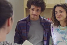 Plus belle la vie en avance : L’INCROYABLE CADEAU d’Emma à Olivia et Joachim !