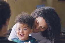 Plus belle la vie en avance : Mathis choisit le voyage de noces de ses parents !