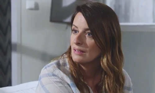 Plus belle la vie en avance : Nathan demande de l'aide à Luna, et Antoine envisage de partir à Paris - Le résumé de l'épisode du 22 