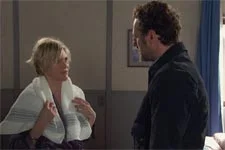 Plus belle la vie en avance : Nicolas dans la chambre de Claire