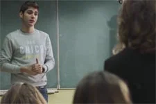 Plus belle la vie en avance : Théo ouvre son coeur