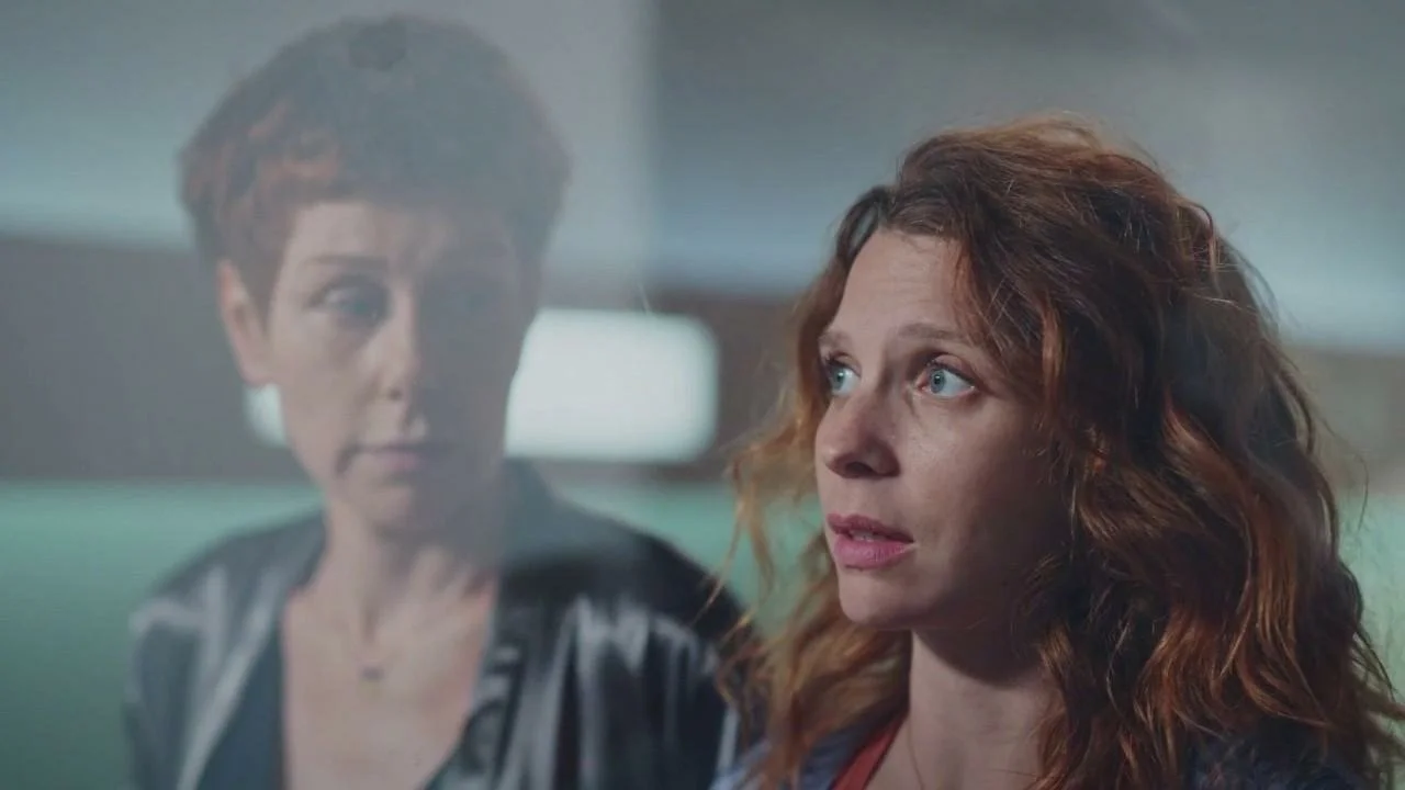 Plus belle la vie Indiscrétion : Babeth et Léa partent de Marseille