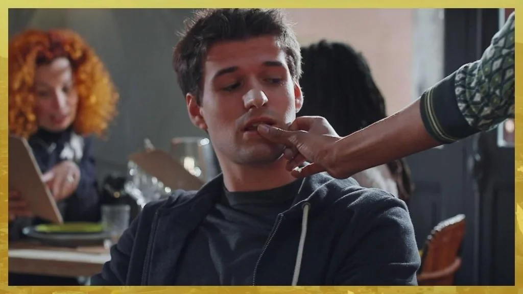 Plus belle la vie Indiscrétion : Fanny chauffe César aux yeux de tous