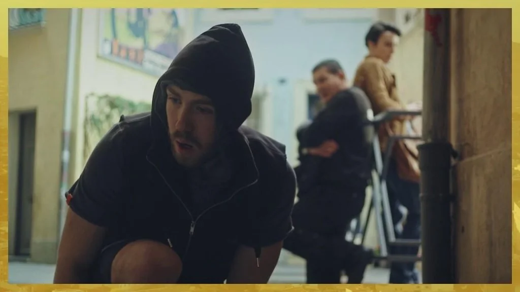 Plus belle la vie Indiscrétion : Karim et Elsa grillés par Kévin