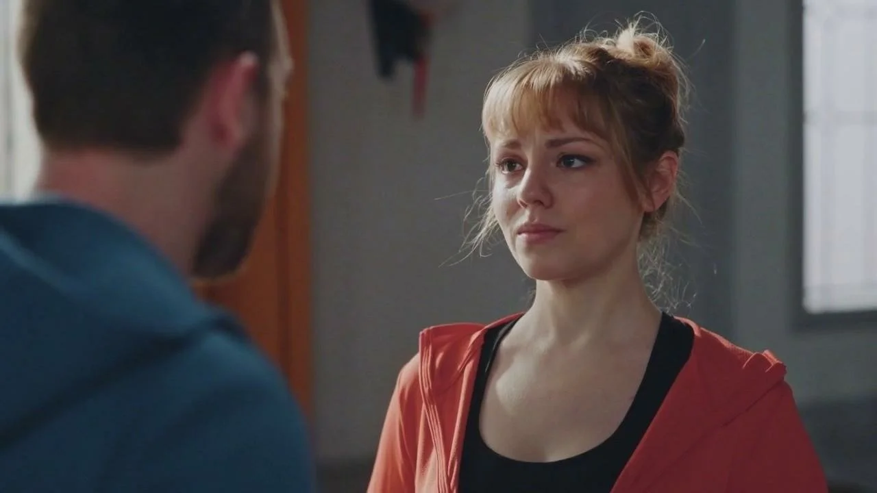 Plus belle la vie Indiscrétion : Kévin cherche du réconfort auprès d'Émilie